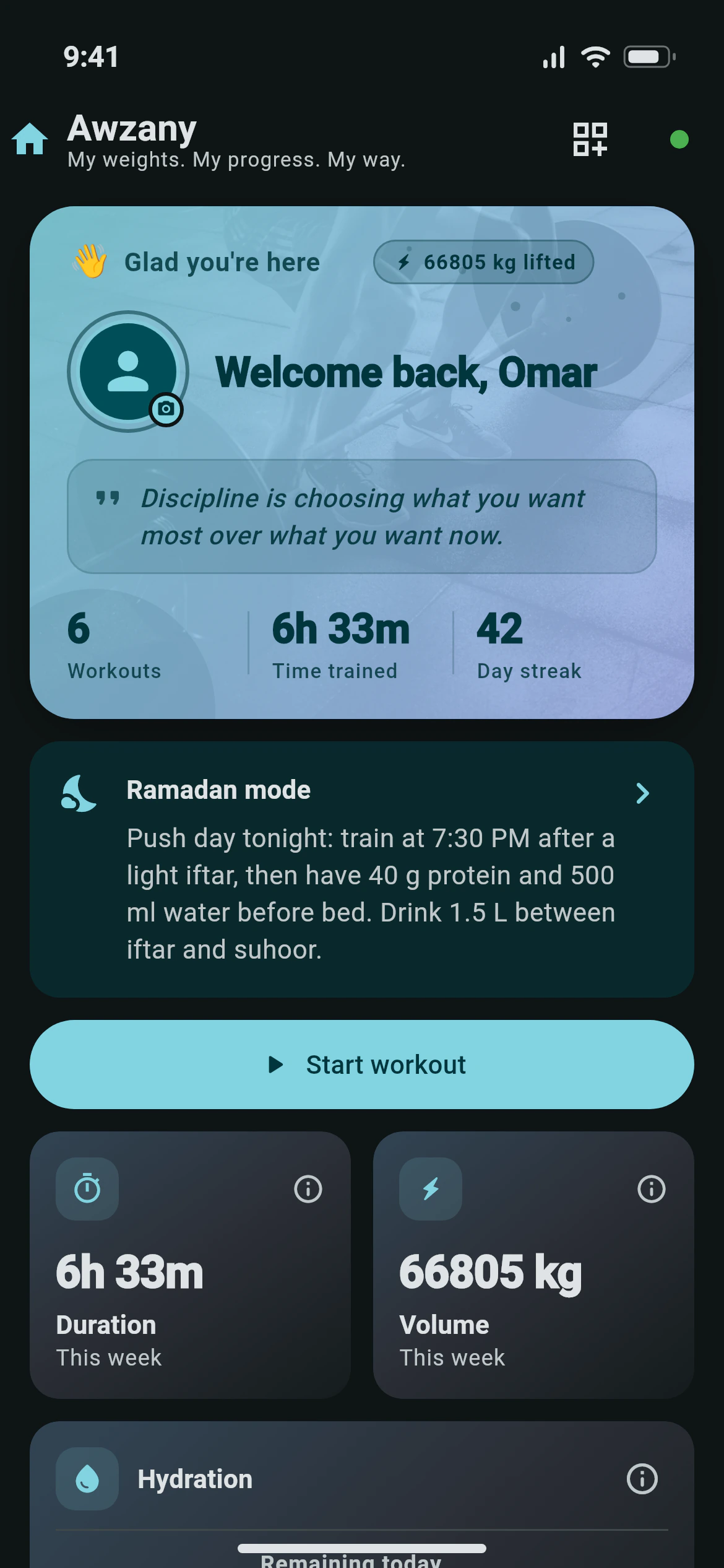 The Awzany home screen in Ramadan mode with an AI tip on when to train and what to eat and drink after iftar
